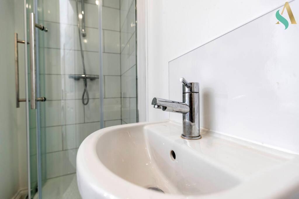 5 Double Bedrooms With Ensuites - Teesside House Tsac Редкар Екстер'єр фото